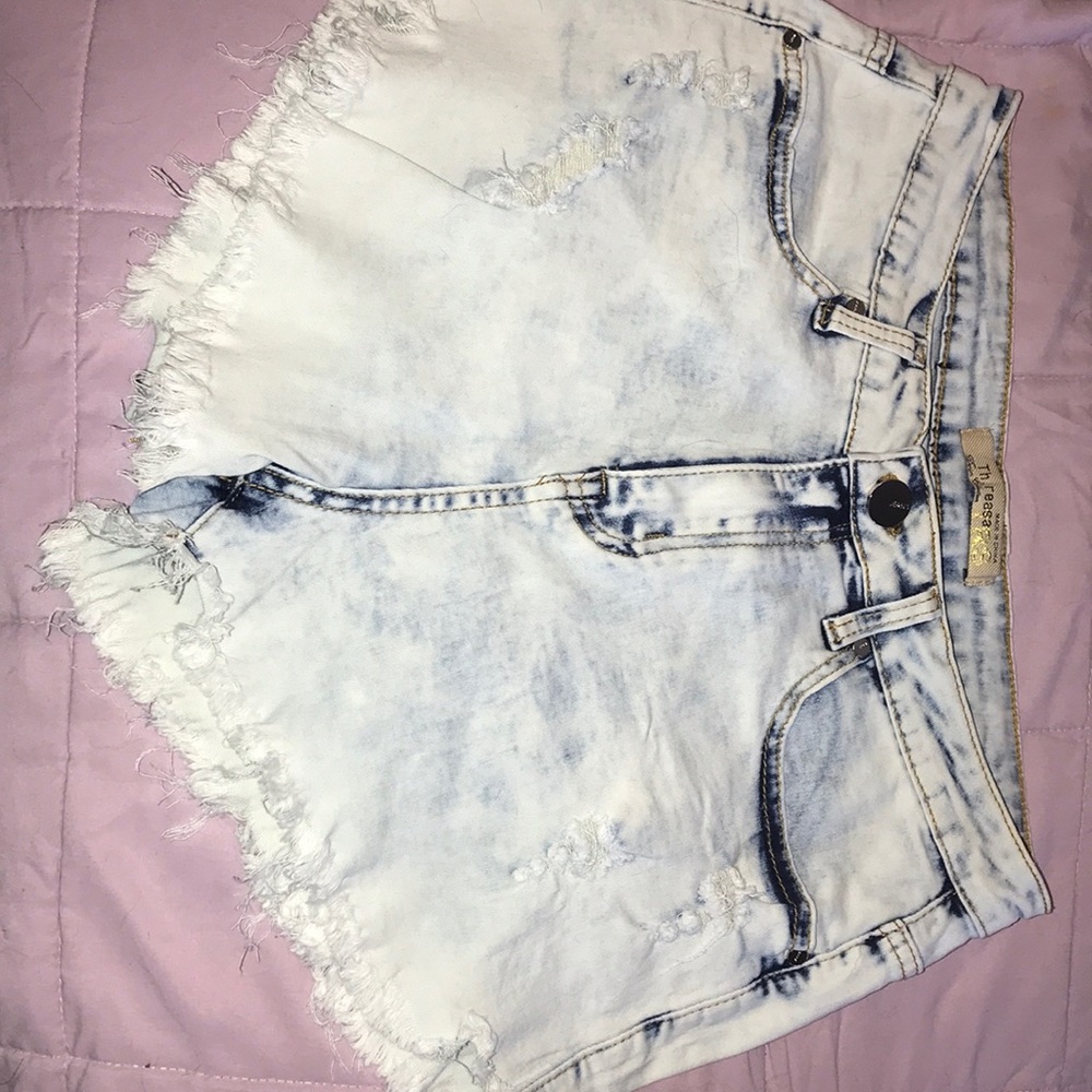 High waisted distressed shorts